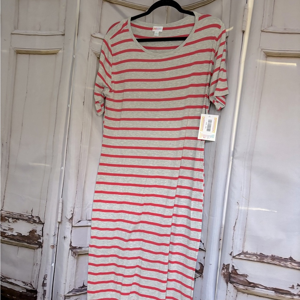 Lularoe Julia dress. 45”shoulder to hem.20”pit to pit bust.Rose pink stripe gray